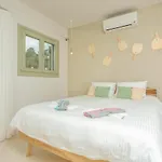 Sea And Sun Luxury Pools' חורפטו