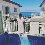 Sea And Sun Luxury Pools' Villa Chorefton
