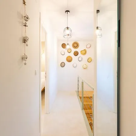 Sea And Sun Luxury Pools' Villa *