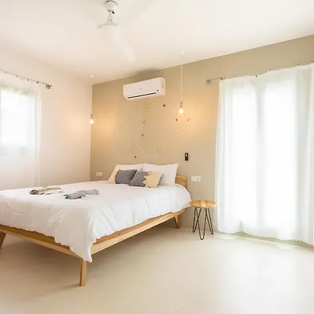 Sea And Sun Luxury Pools' *