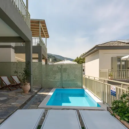 Sea And Sun Luxury Pools' Villa Chorefton