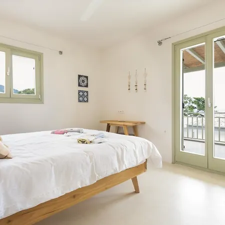 Villa Sea And Sun Luxury Pools' Chorefton