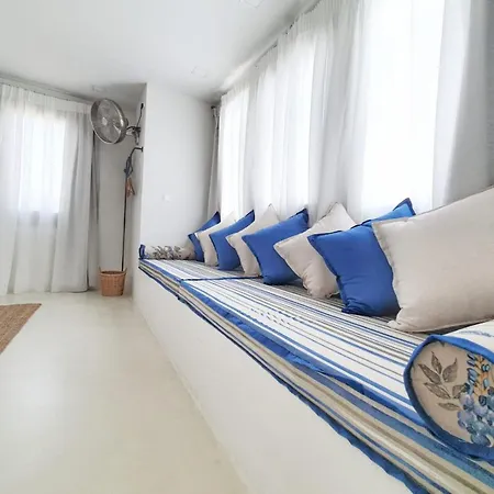 Sea And Sun Luxury Pools'