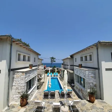 Sea And Sun Luxury Pools' *