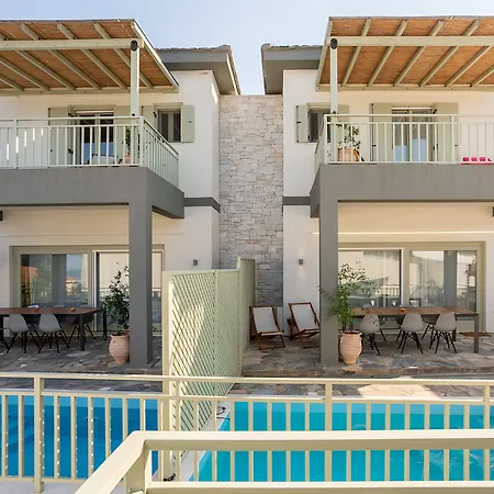 Sea And Sun Luxury Pools' * Chorefton