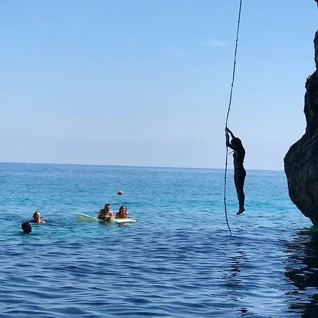 Sea And Sun Luxury Pools' וילה חורפטו