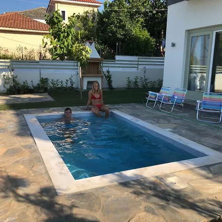 Sea And Sun Luxury Pools' *